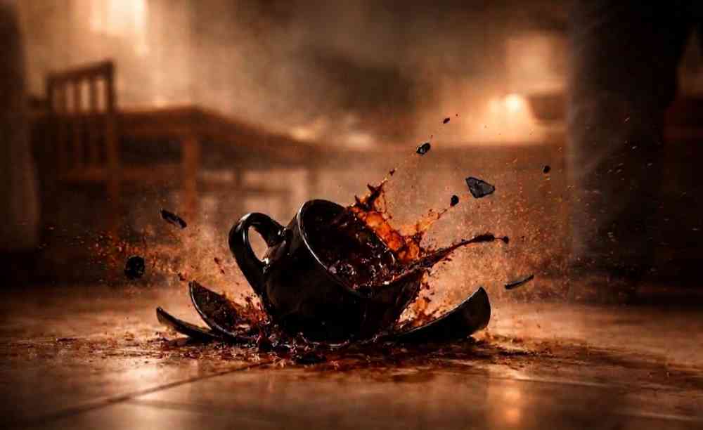 El que vuelve en una taza de café